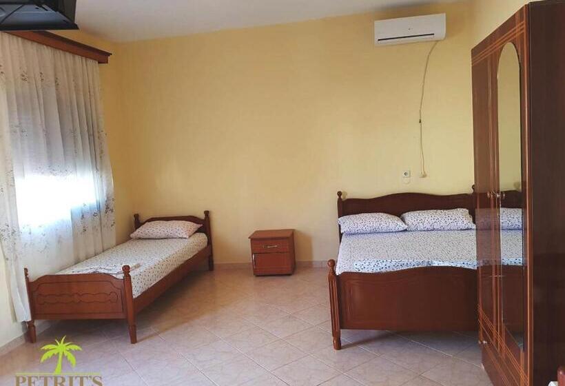 پانسیون Petrit Guesthouse