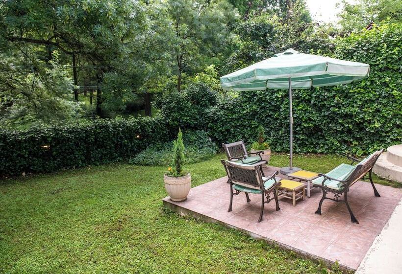 پانسیون Vila Mila