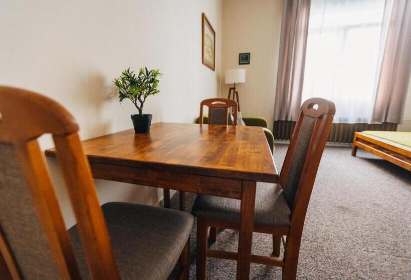 پانسیون Laguna Green Guest House