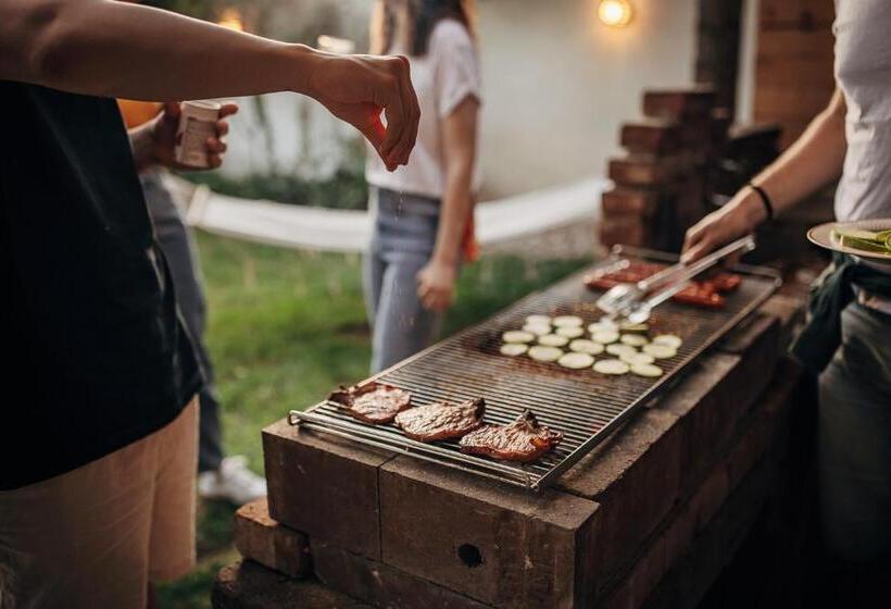 پانسیون Laguna Green Guest House