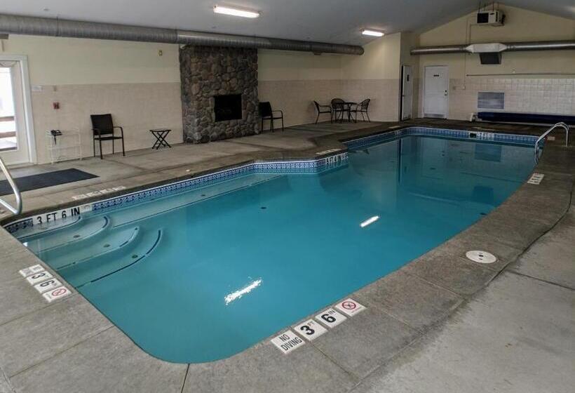 ユースホステル Rangeley Saddleback Inn