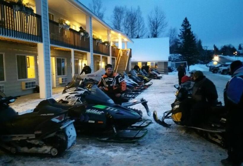 ユースホステル Rangeley Saddleback Inn