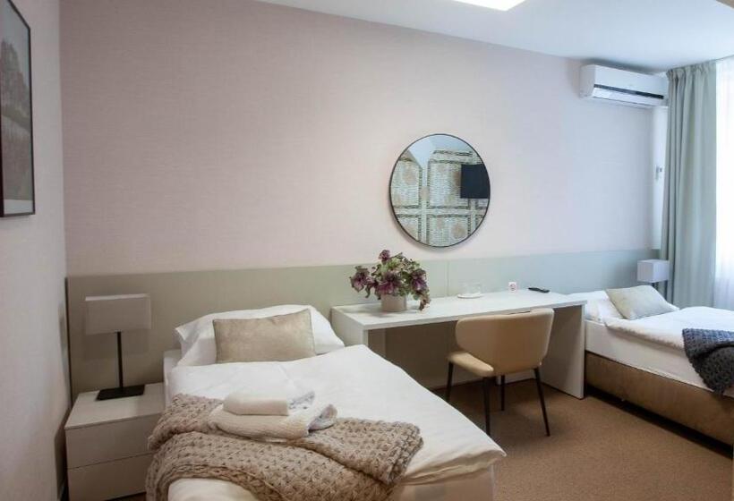 پانسیون Penzion Solid Spa