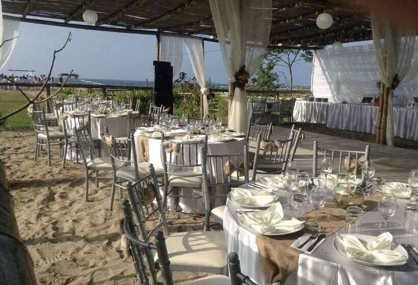 بنسيون Bungalows Caleta Grau