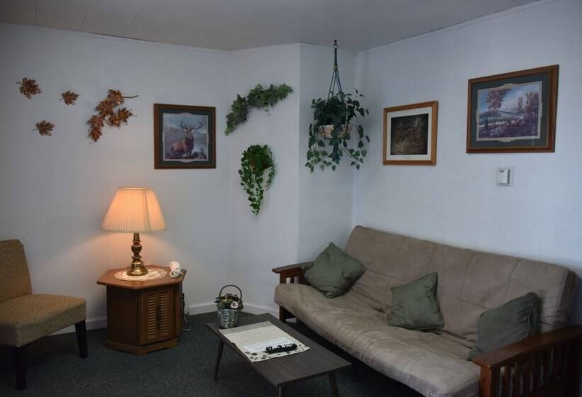 Royals Inn Motel
