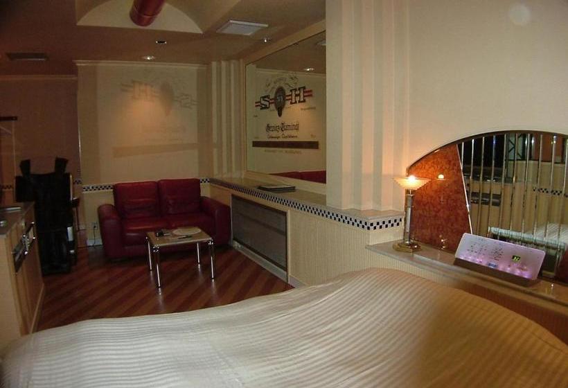 בית מלון כפרי J House 1