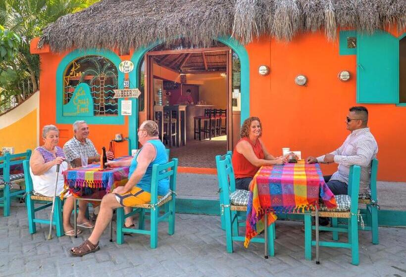 فندق صغير La Cruz Inn