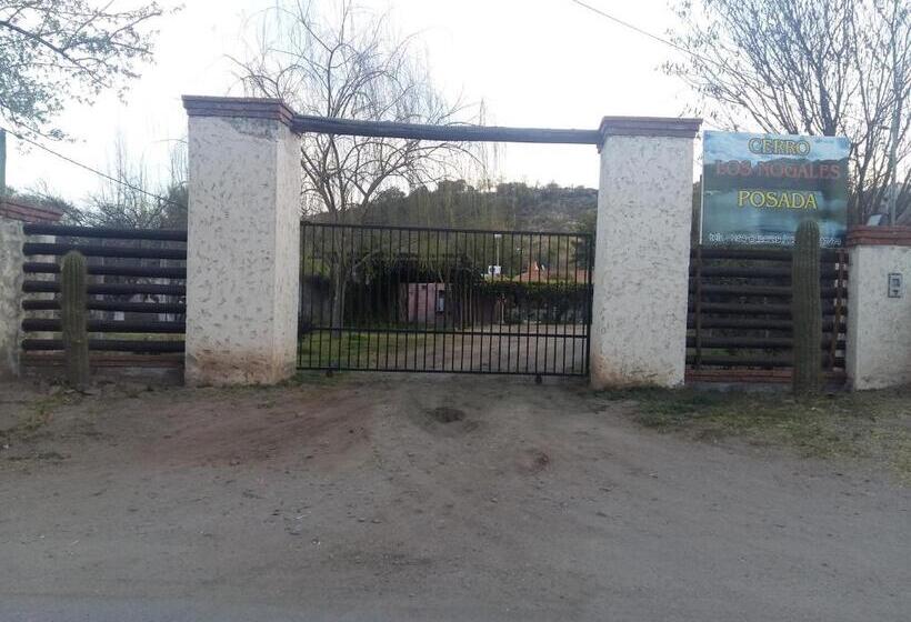 הוסטל Posada Cerro Los Nogales
