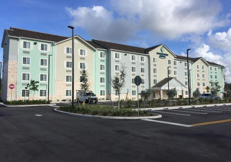 בית מלון כפרי Woodspring Suites Miami Southwest