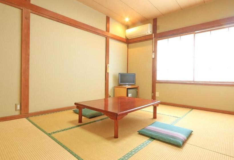 بنسيون Hiroya Inn