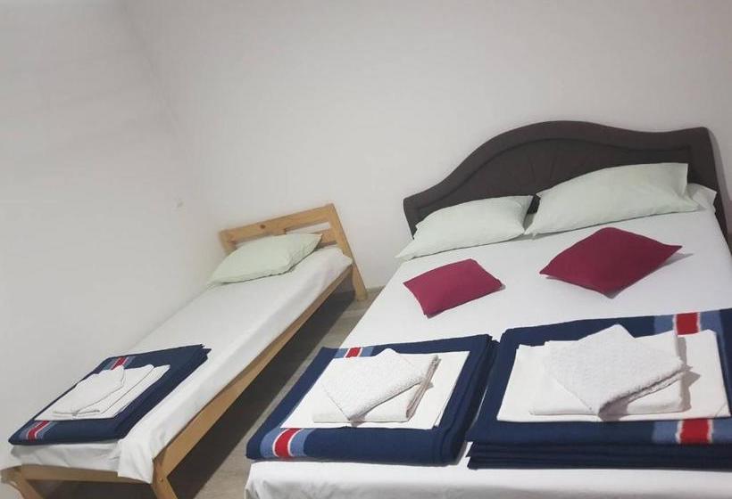 بنسيون Guesthouse Ines