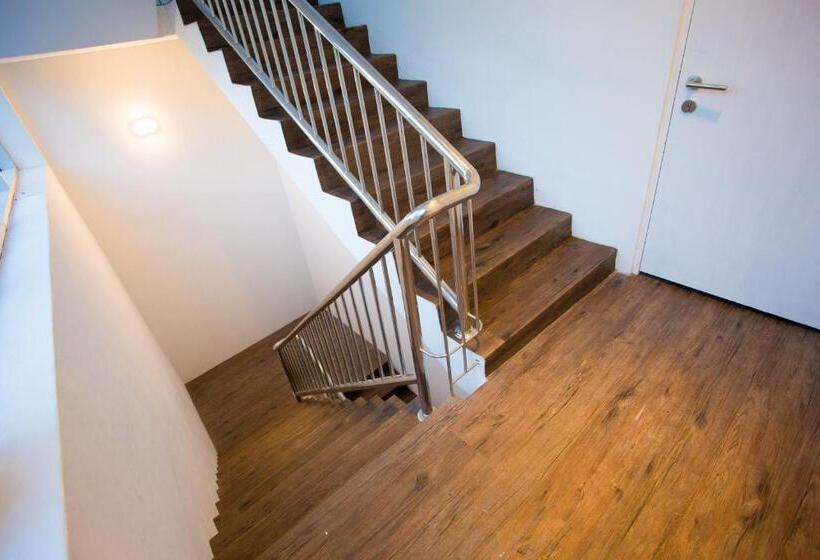 بنسيون Hard Rock Vip Guest House