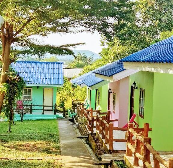 بنسيون Dahla House Ranong