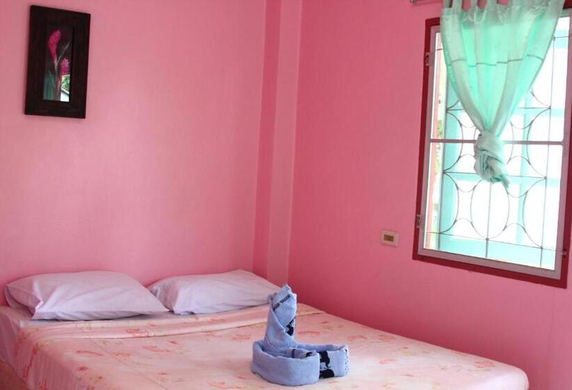 بنسيون Dahla House Ranong