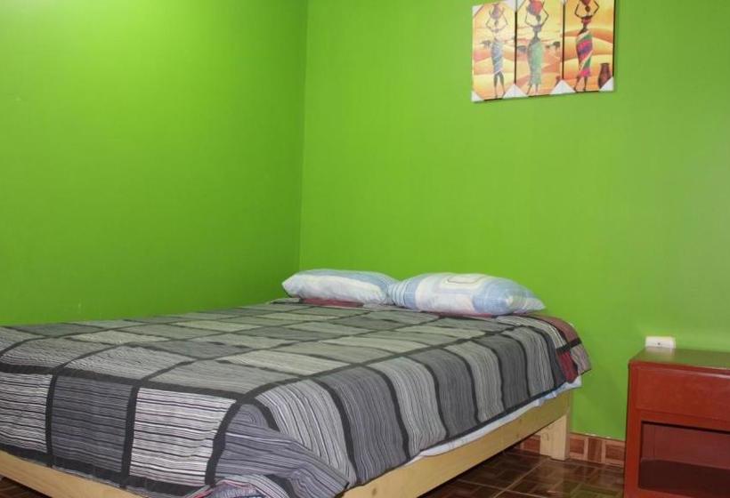 پانسیون Hostal Aventura