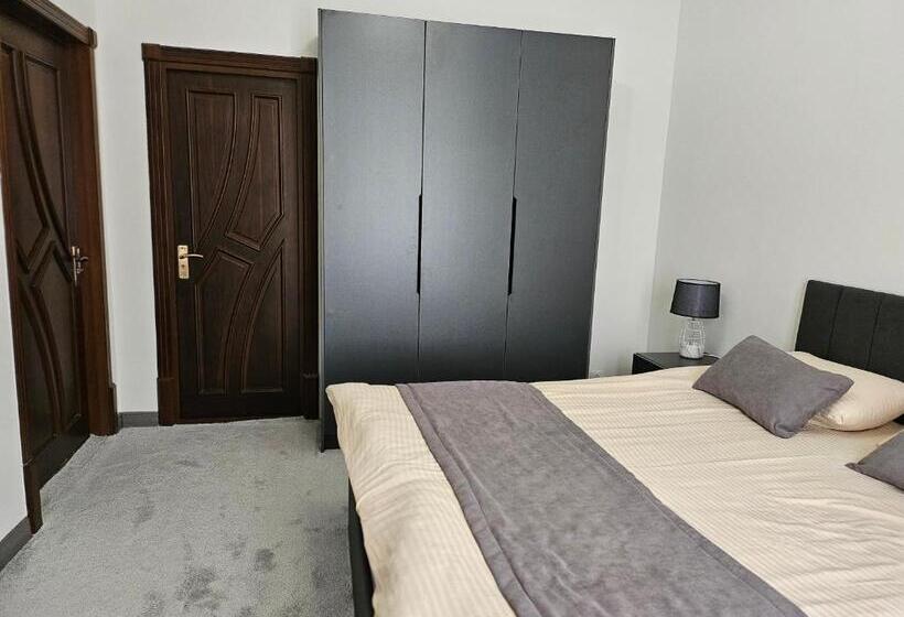 פנסיון Guest House Rohat Lux