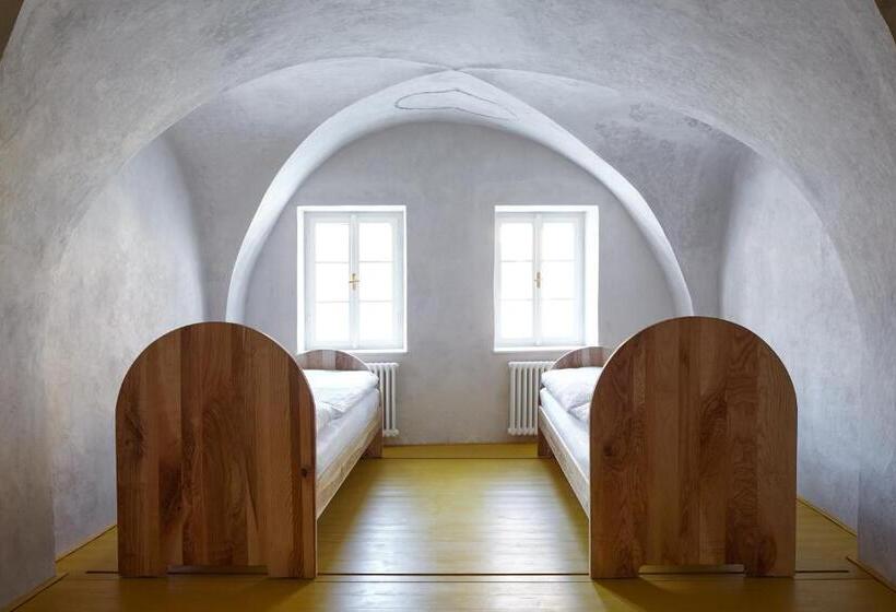 پانسیون Stajnhaus