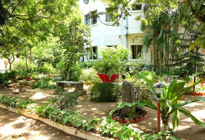 پانسیون Ywca International Guest House