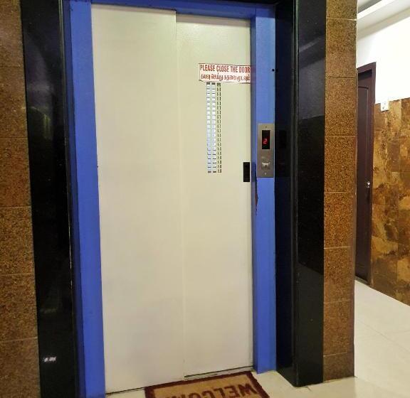 هاستل Bhimas Inn  Puratchi Thalaivar Dr M G Ramachandran Central Railway Station Chennai