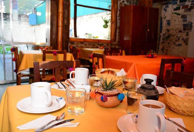 پانسیون Hostal Yatasto