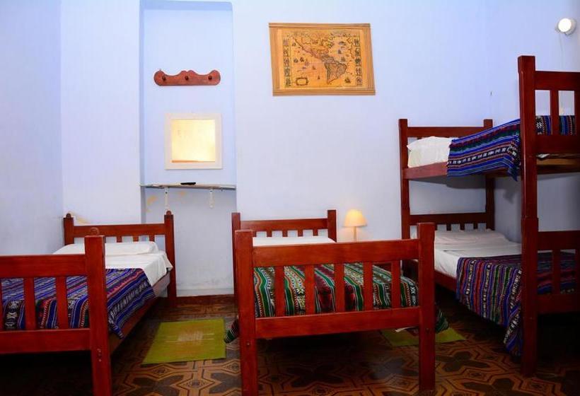 پانسیون Hostal Yatasto