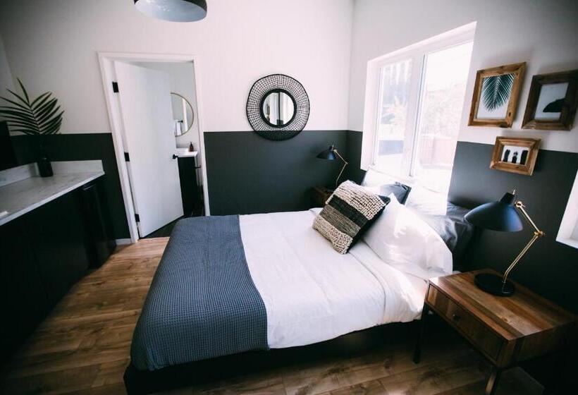 فندق صغير Noon On Sunset Hill