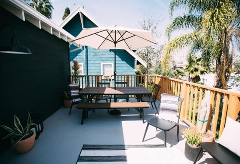 فندق صغير Noon On Sunset Hill