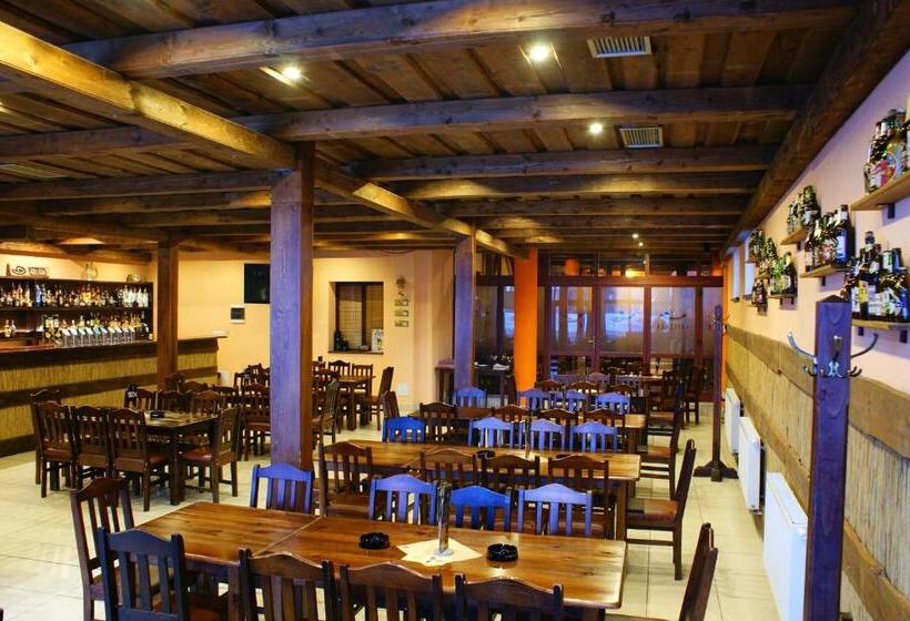 膳宿费 Grillbar Penzion & Restaurant