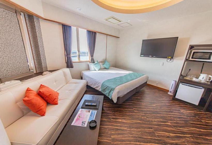 בית מלון כפרי Ginowan Crystal