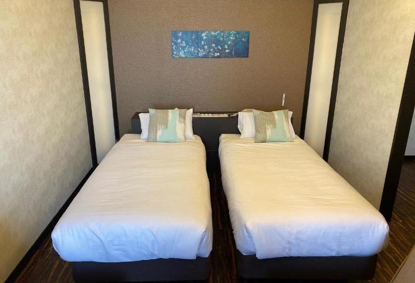 בית מלון כפרי Ginowan Crystal