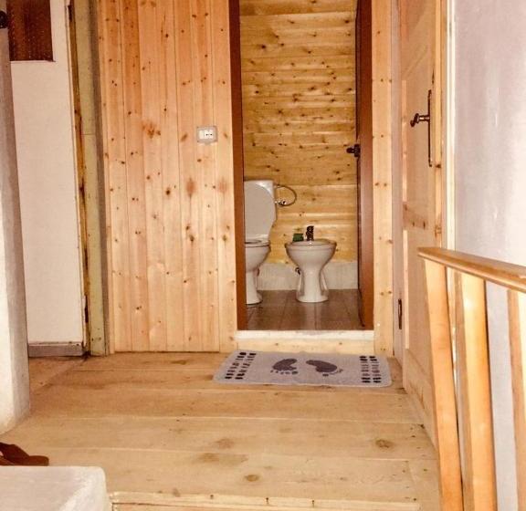 پانسیون Guesthouse Dritan Tethorja