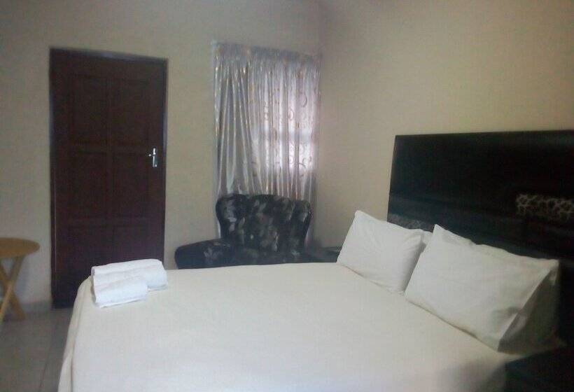 بنسيون Makhadzi S Cloud Lodge