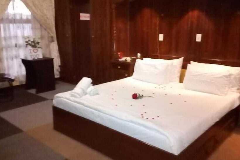 بنسيون Makhadzi S Cloud Lodge