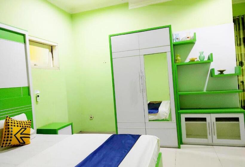 پانسیون Radio Backpacker Guesthouse