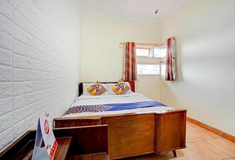 پانسیون Radio Backpacker Guesthouse