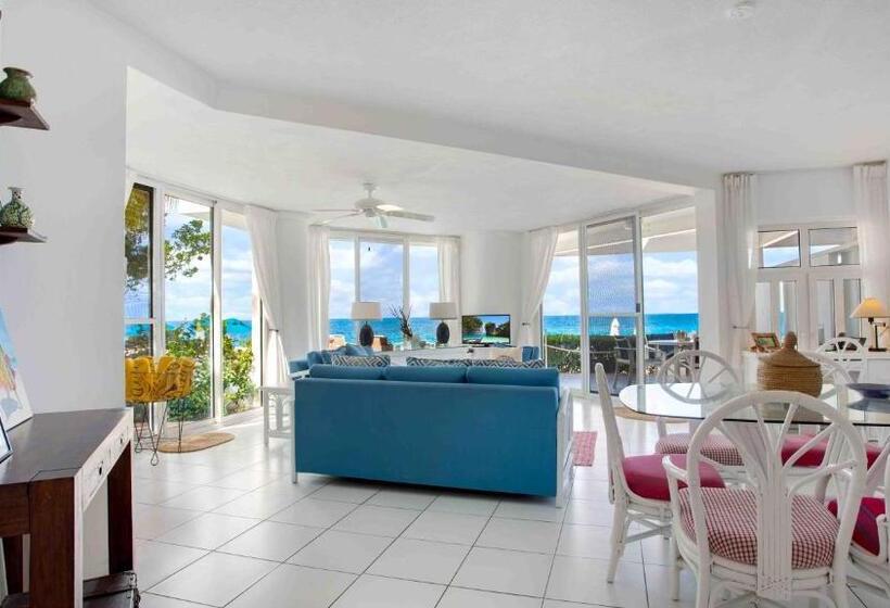 Turtle's Nest Beach Resort