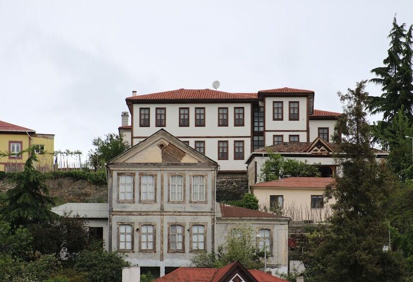 הוסטל Kanoglu Konagi