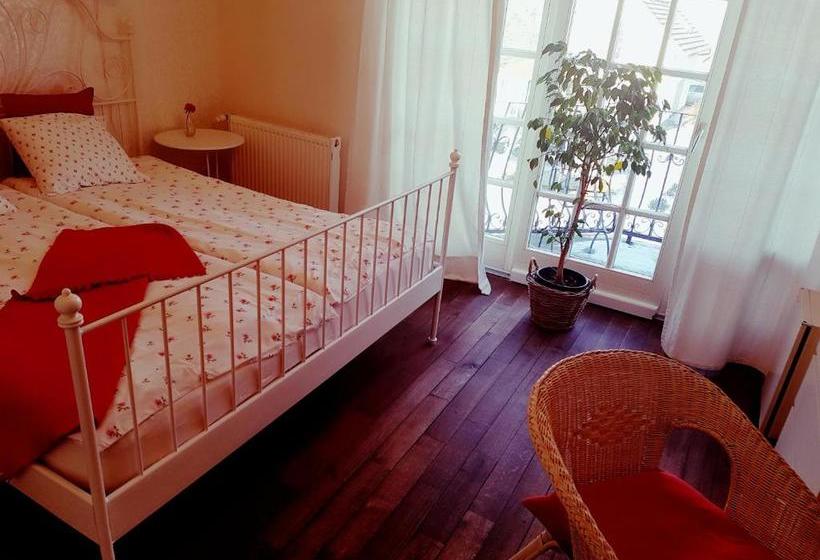 پانسیون Villa Westfalia Guest House