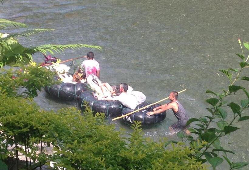 پانسیون Kupu Kupu Garden Guest House & Cafe