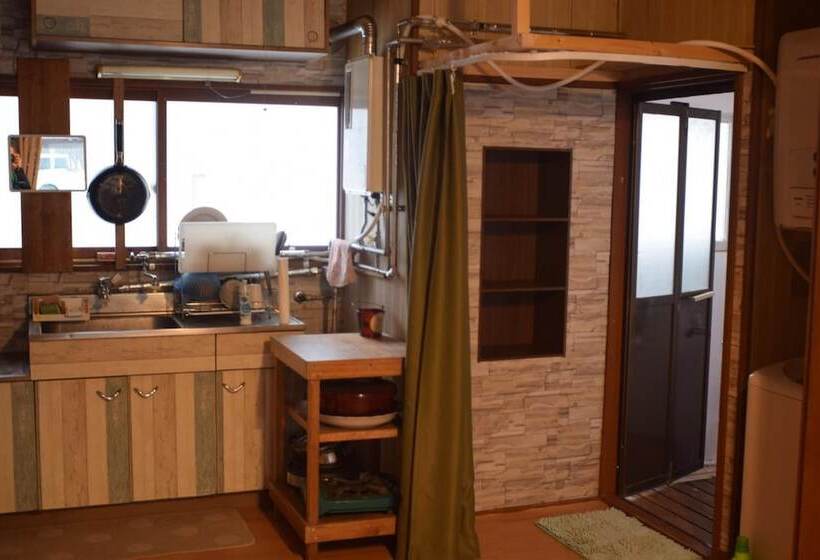 بنسيون Tabibitoyado Shoei   Hostel