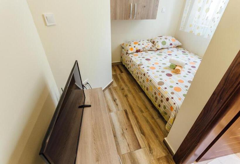 پانسیون Apartments Anastasija