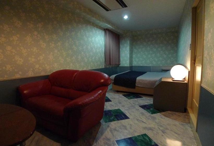 בית מלון כפרי Golf Nirasaki Inter