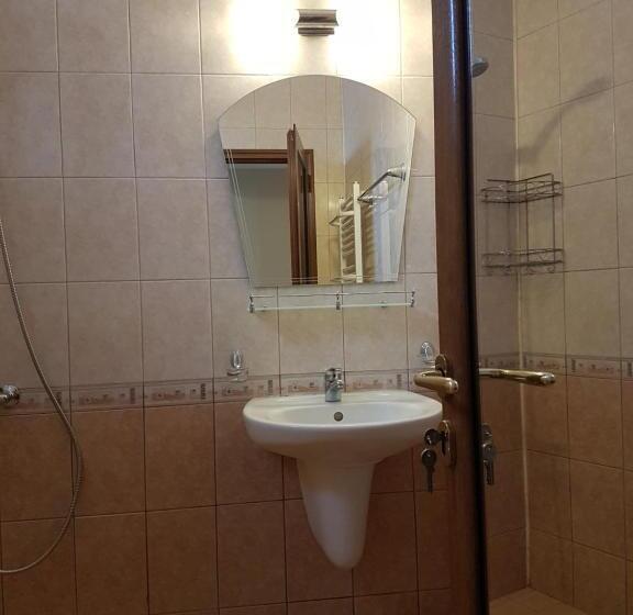 Пансион Guest House Markovi Aheloy