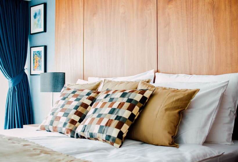 پانسیون Nomad Luxury Suites