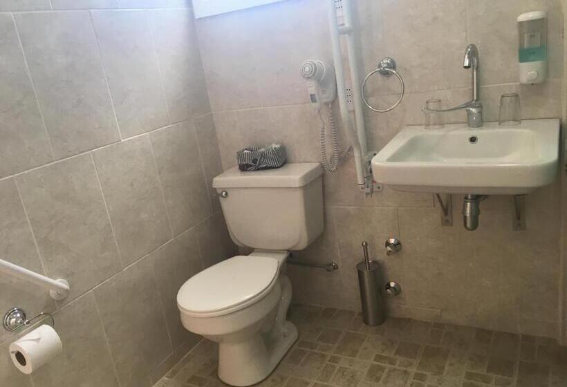 הוסטל Hostal Loreto Belen