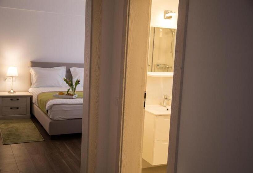 Crema Residence