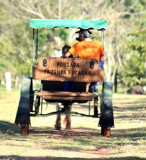 ホテル Pousada Fazenda Buracão