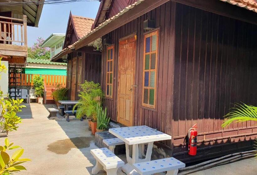 پانسیون Ktt Resort Sukhothai