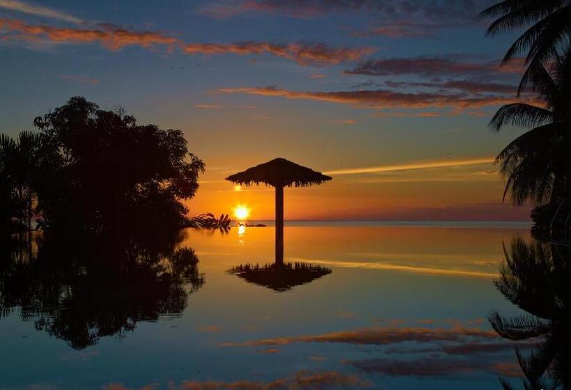 Lumbalumba Resort   Manado