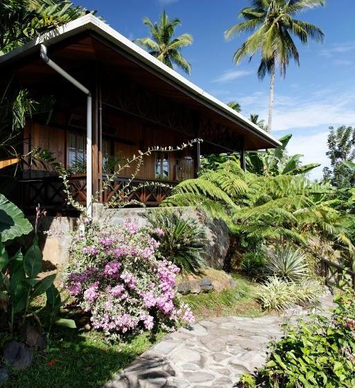 Lumbalumba Resort   Manado